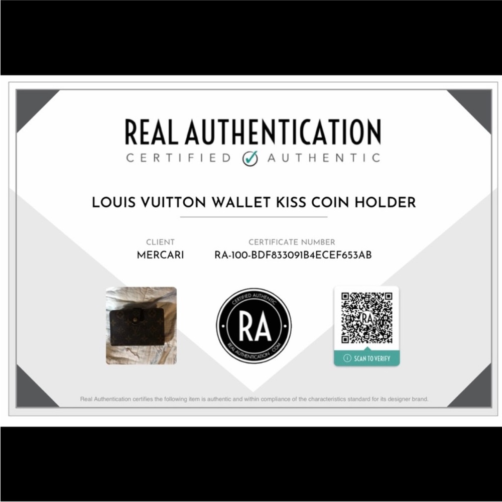 AUTHENTIC Louis Vuitton wallet with kiss coin holder